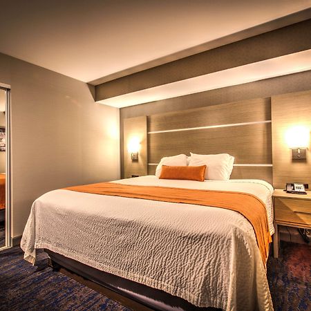 Best Western Plus Media Center Inn & Suites Burbank Ngoại thất bức ảnh